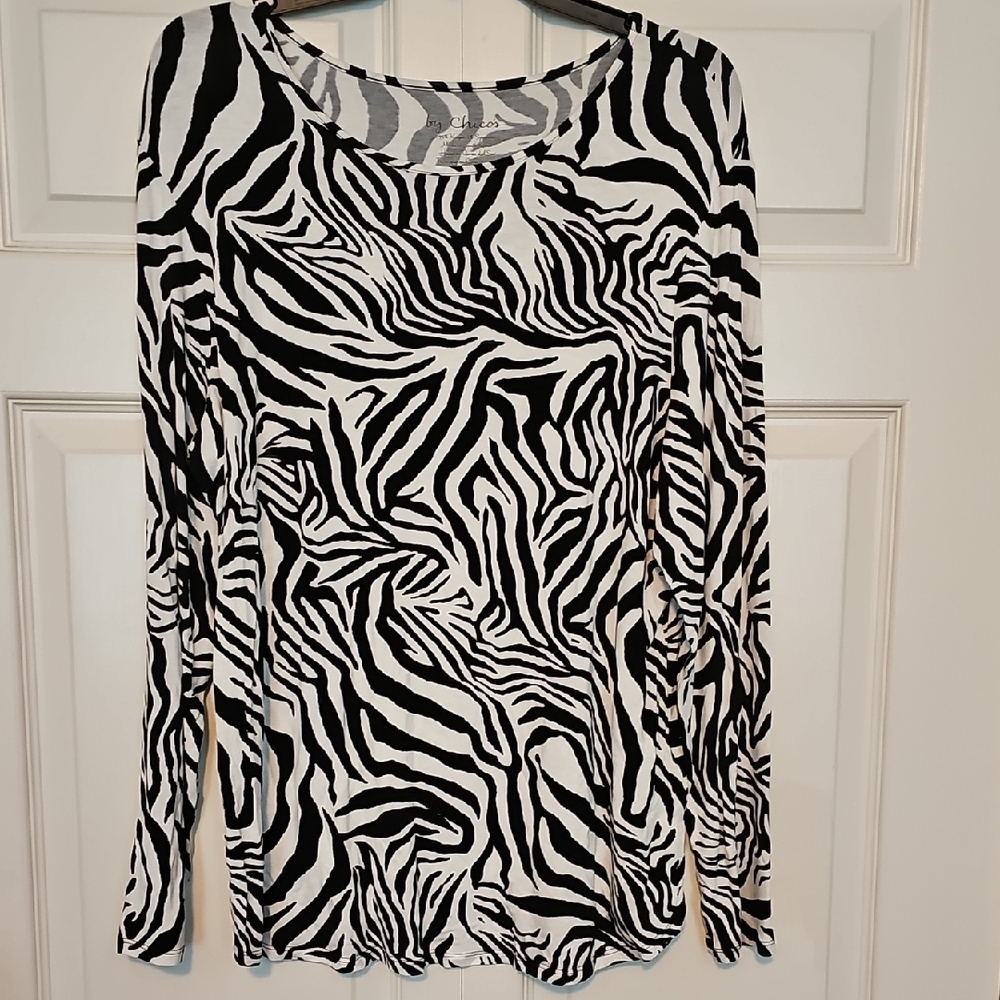 Chico's Black and White Fitted Blouse with Long Sleeves